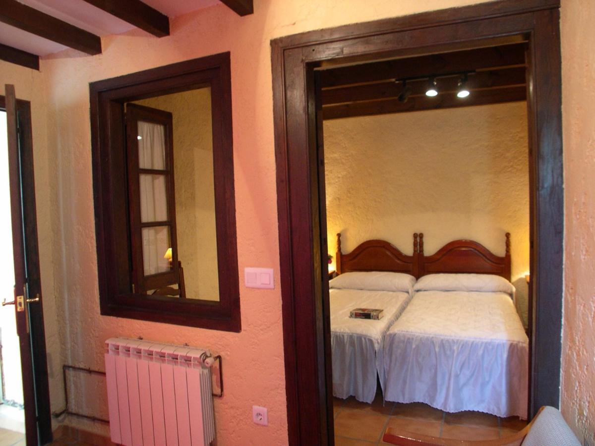 Turismo Rural El Sidron Guest House Pilona Exterior photo