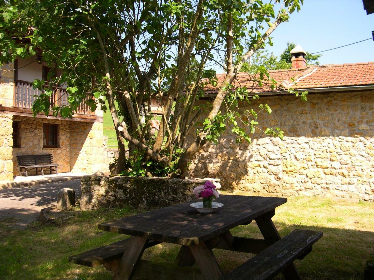 Turismo Rural El Sidron Guest House Pilona Exterior photo